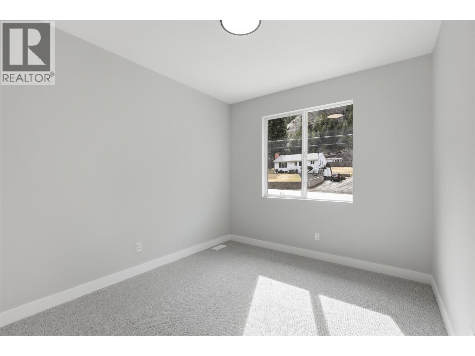 5870 DALLAS Drive, Kamloops