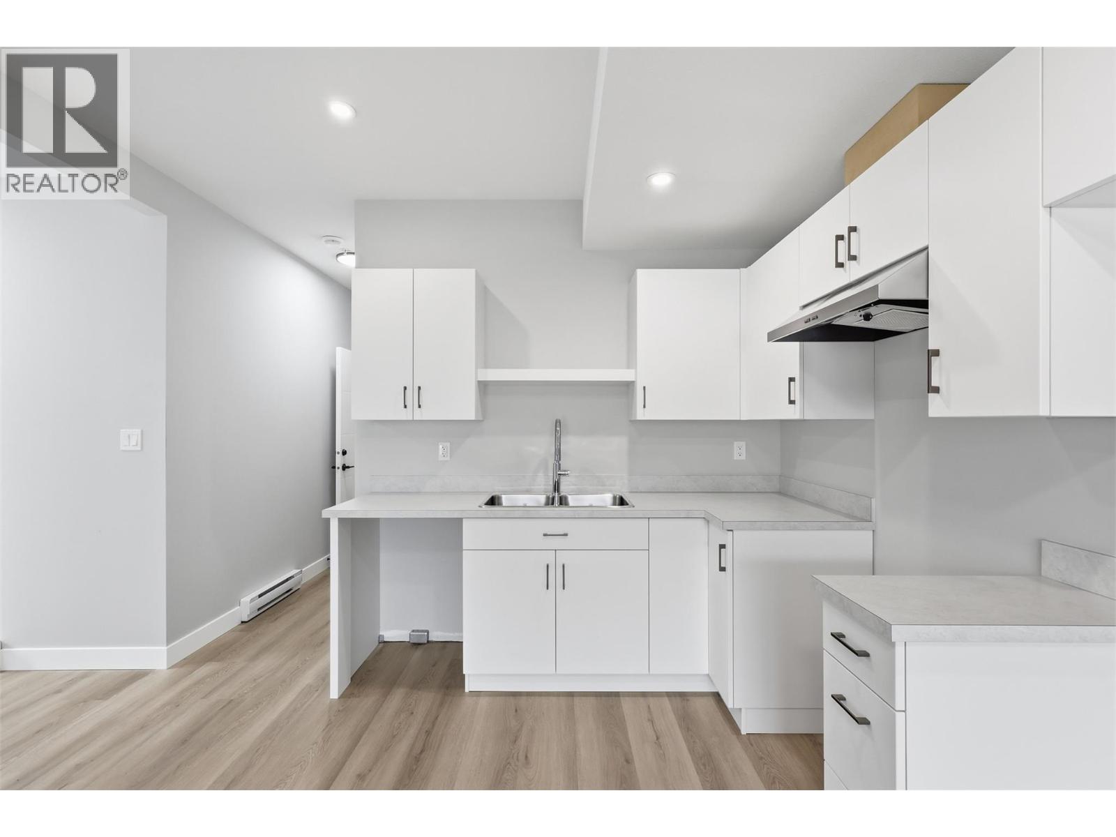 5870 DALLAS Drive, Kamloops