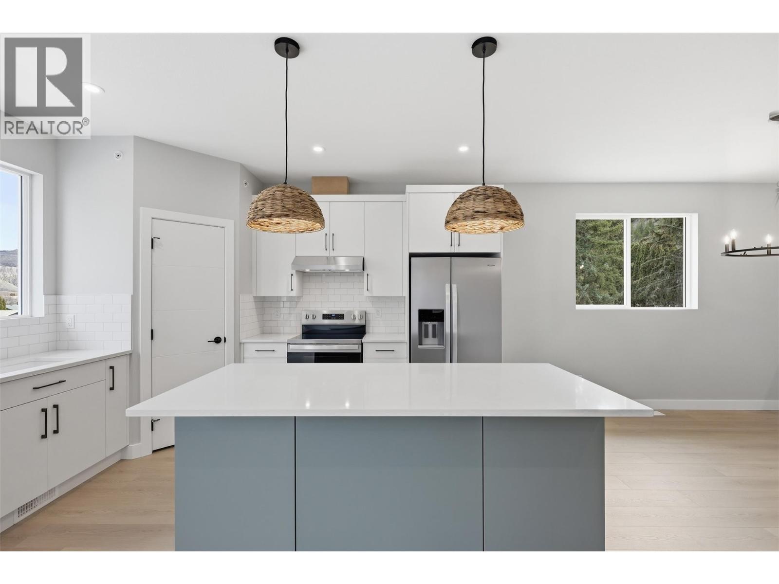 5870 DALLAS Drive, Kamloops