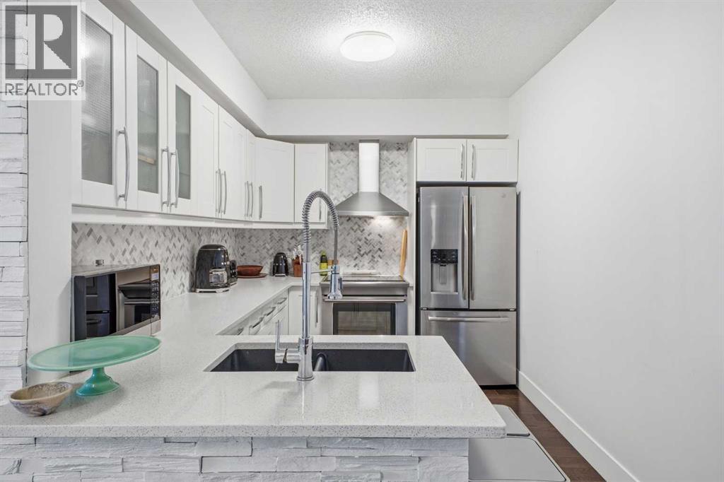 Single Family House for Sale in    Avenue SW Lower Mount Royal Calgary 