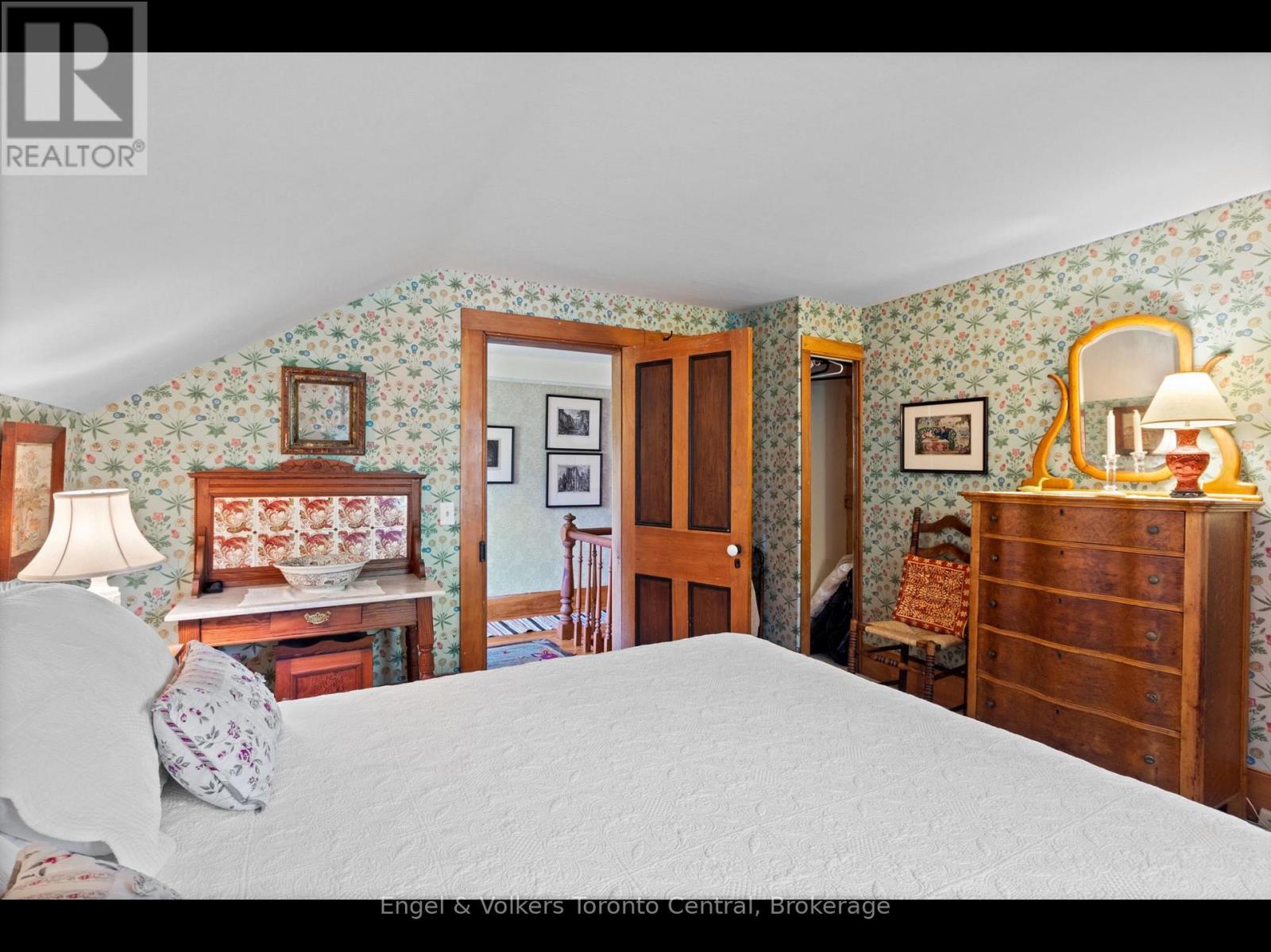 370474 B CONCESSION - 43