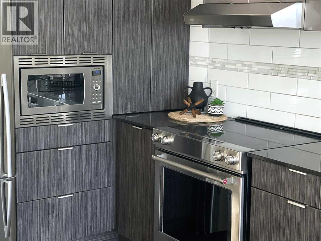 Single Family House for Sale in    Avenue SW Downtown Commercial Core Calgary 