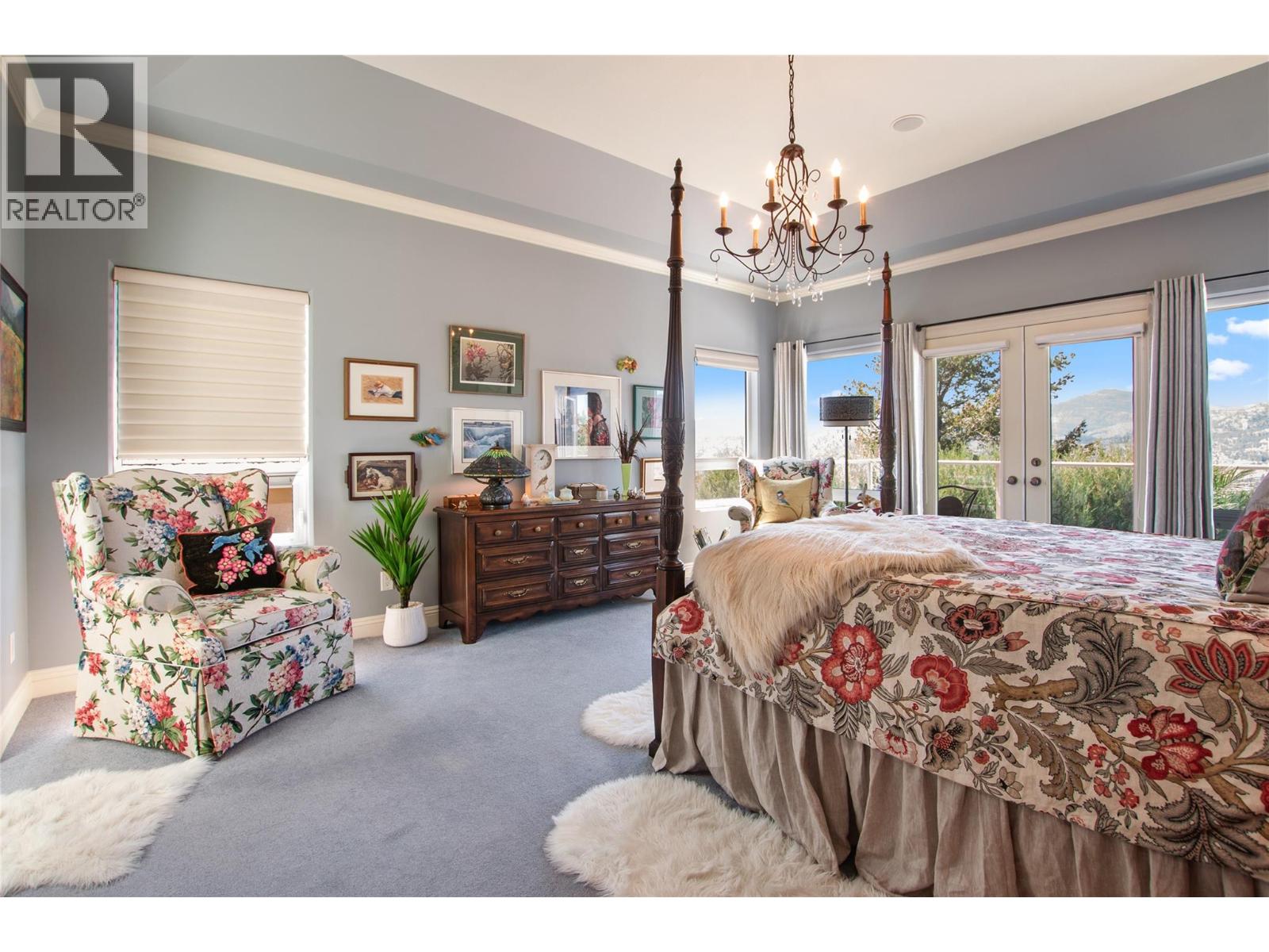 153 Apple Road - 11