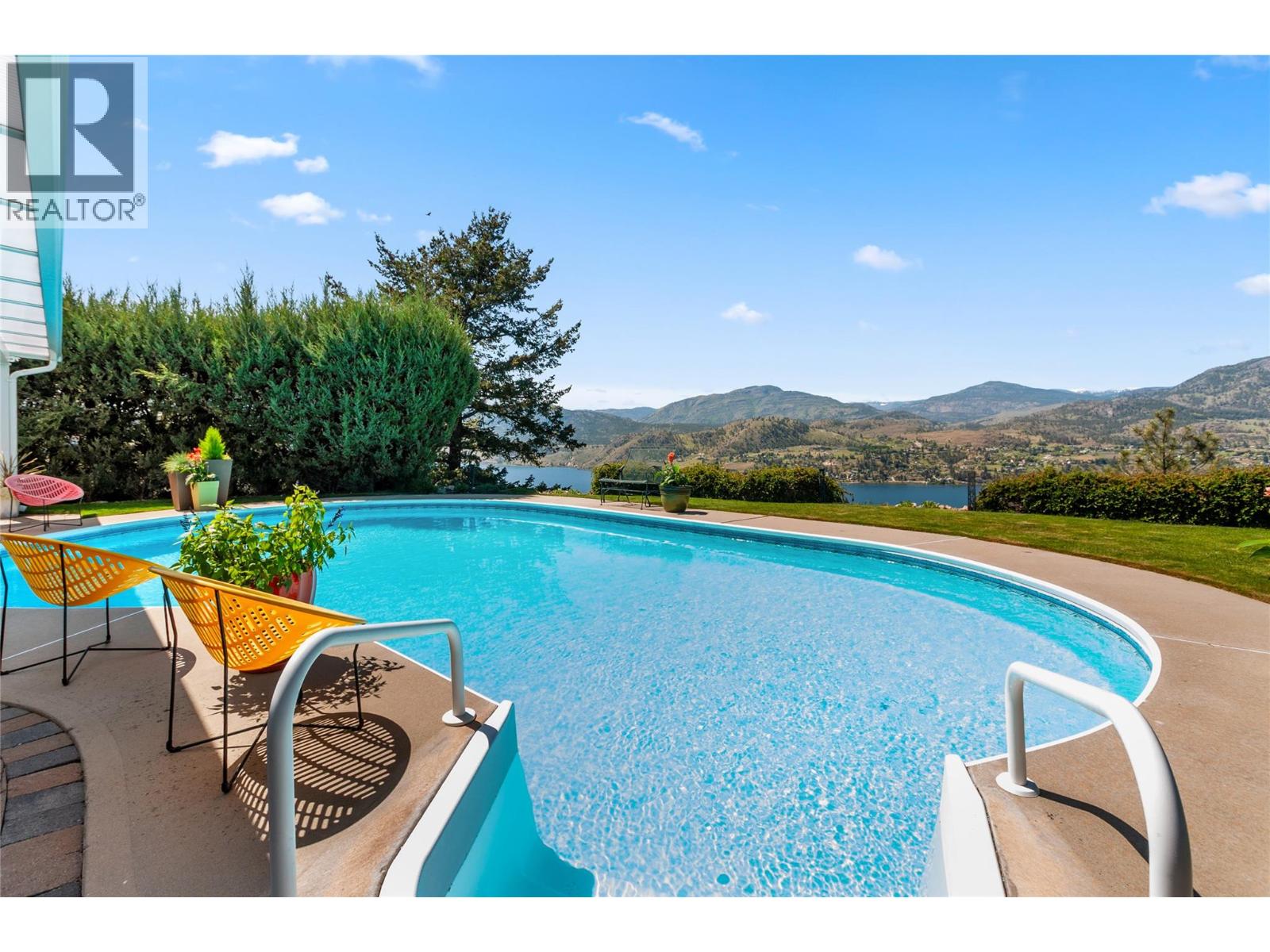 153 Apple Road, Okanagan Falls