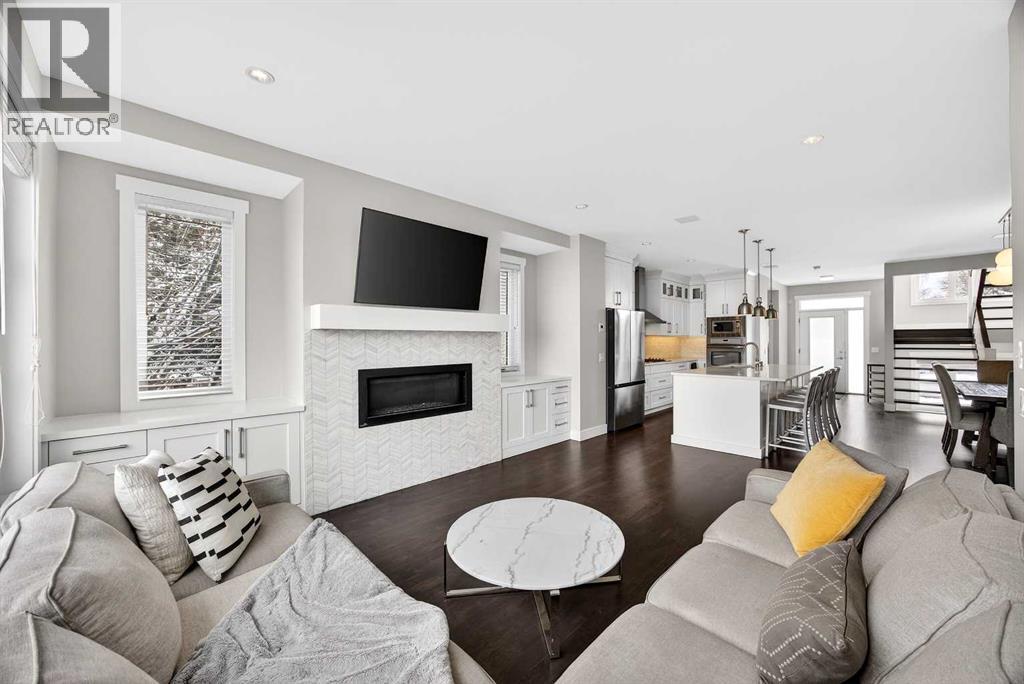 Single Family House for Sale in   Avenue NW Capitol Hill Calgary 