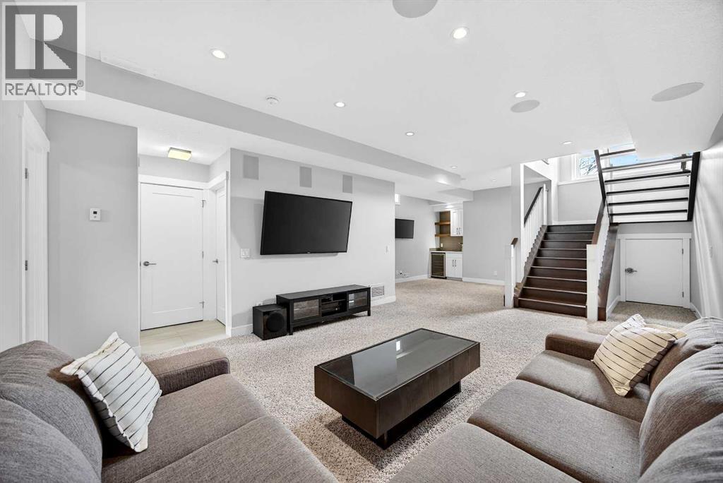 Single Family House for Sale in   Avenue NW Capitol Hill Calgary 