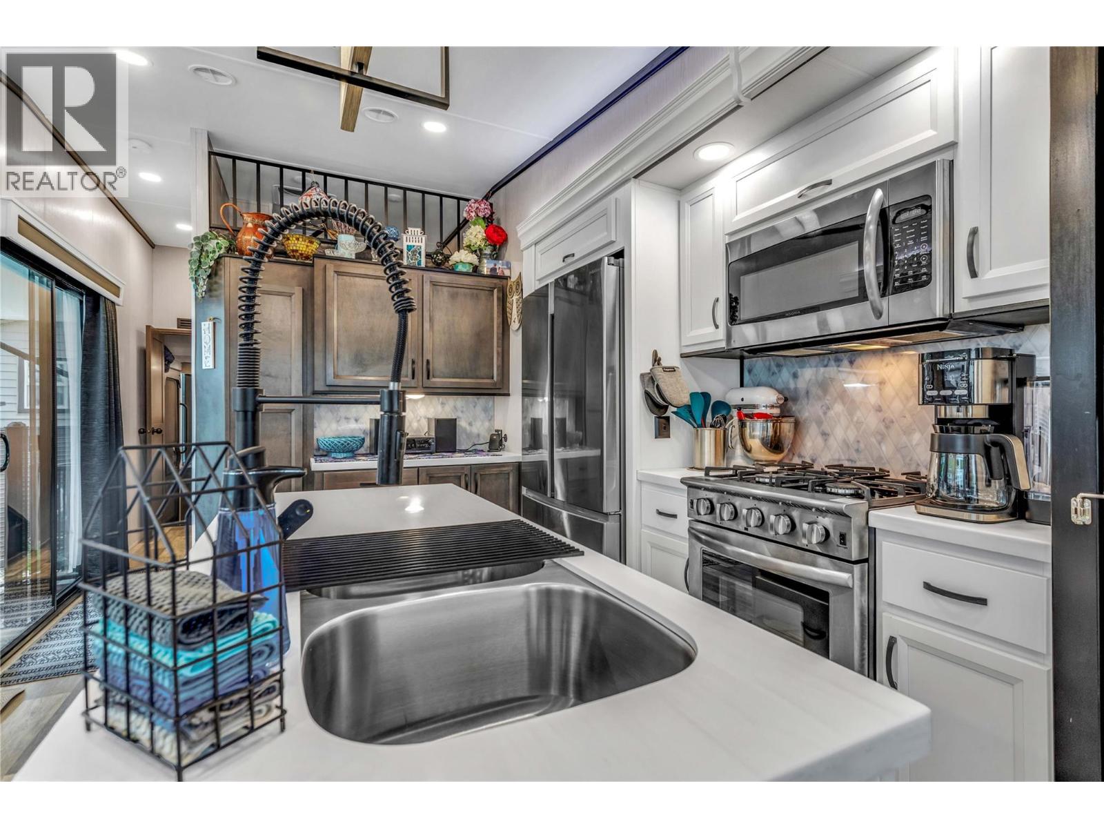 415 Commonwealth Road Unit# 396 Lot# 396, Lake Country