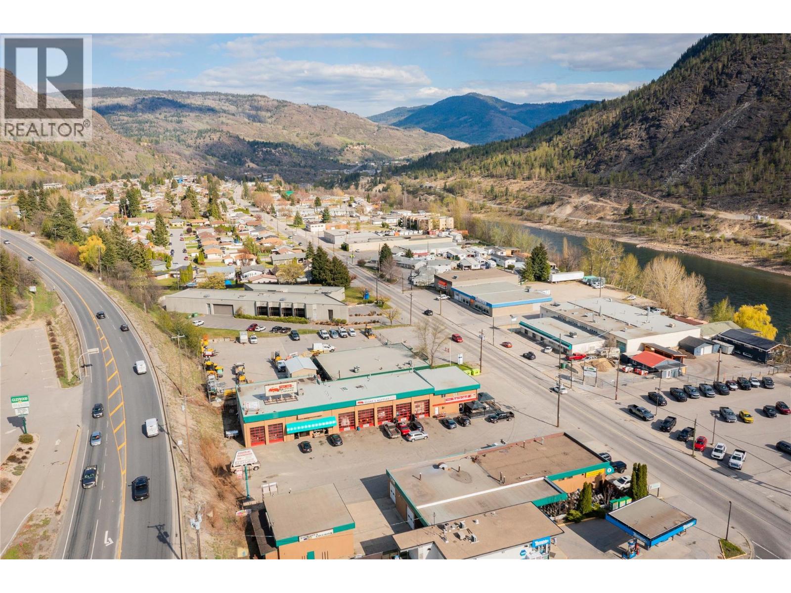 2929 Highway Drive, Trail