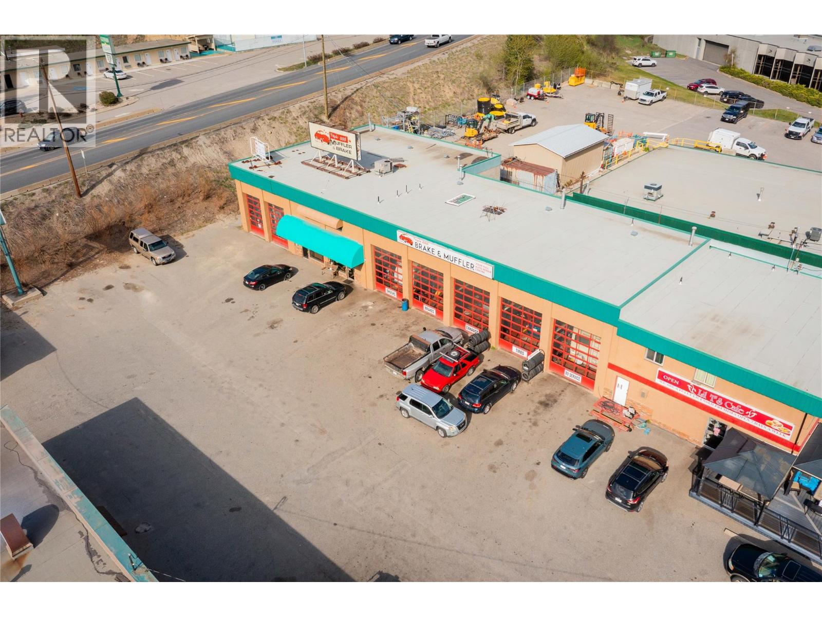 2929 Highway Drive, Trail