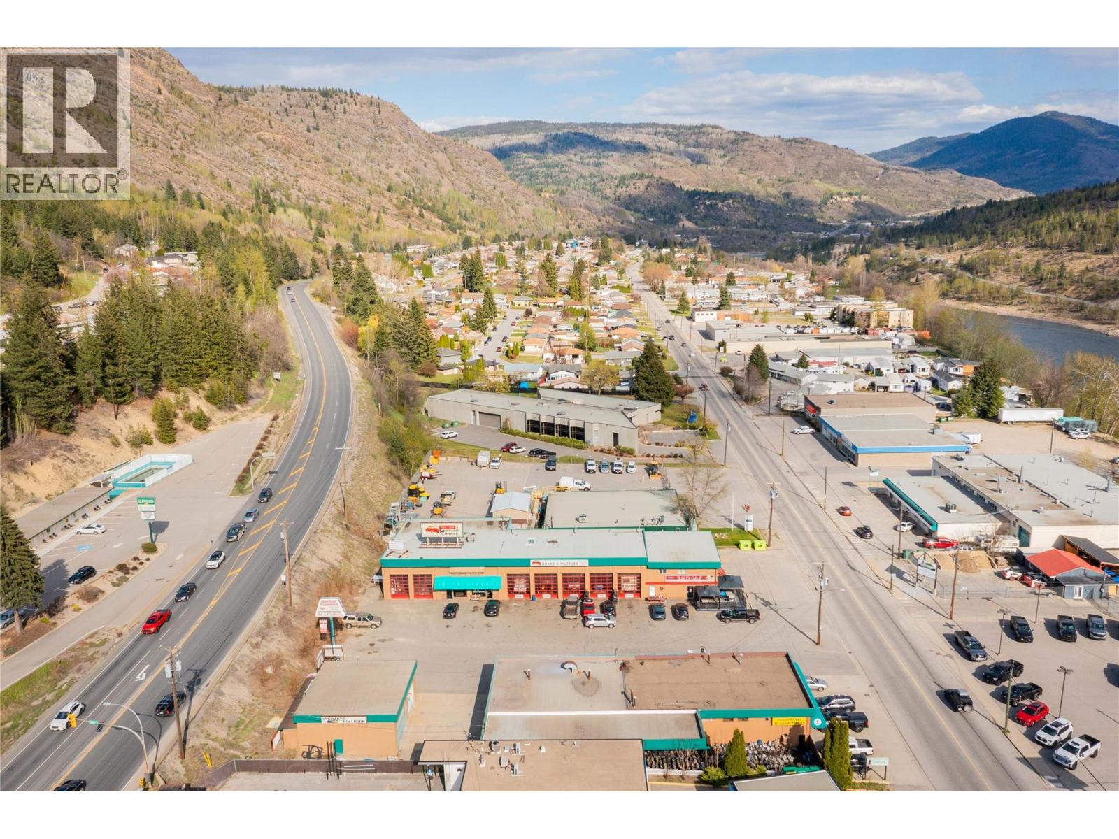 2929 Highway Drive, Trail