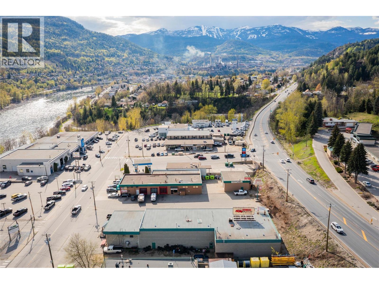 2929 Highway Drive, Trail