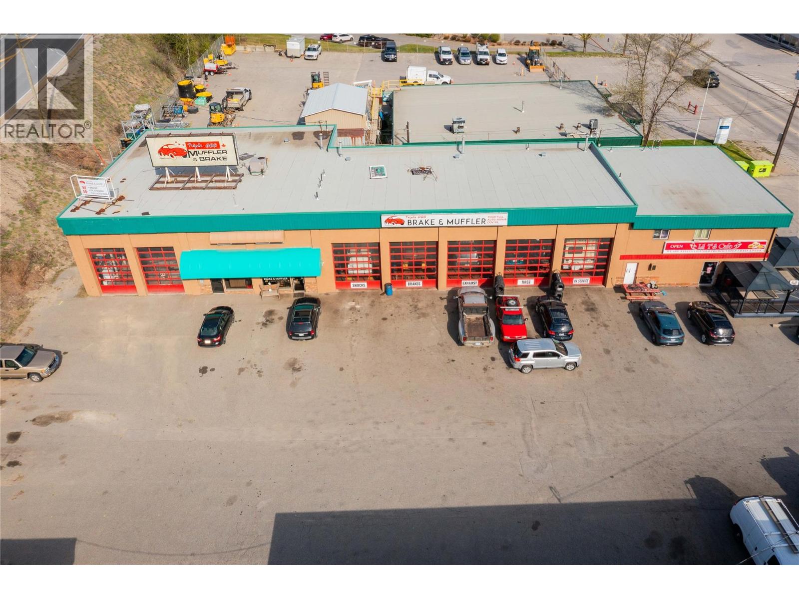 2929 Highway Drive, Trail