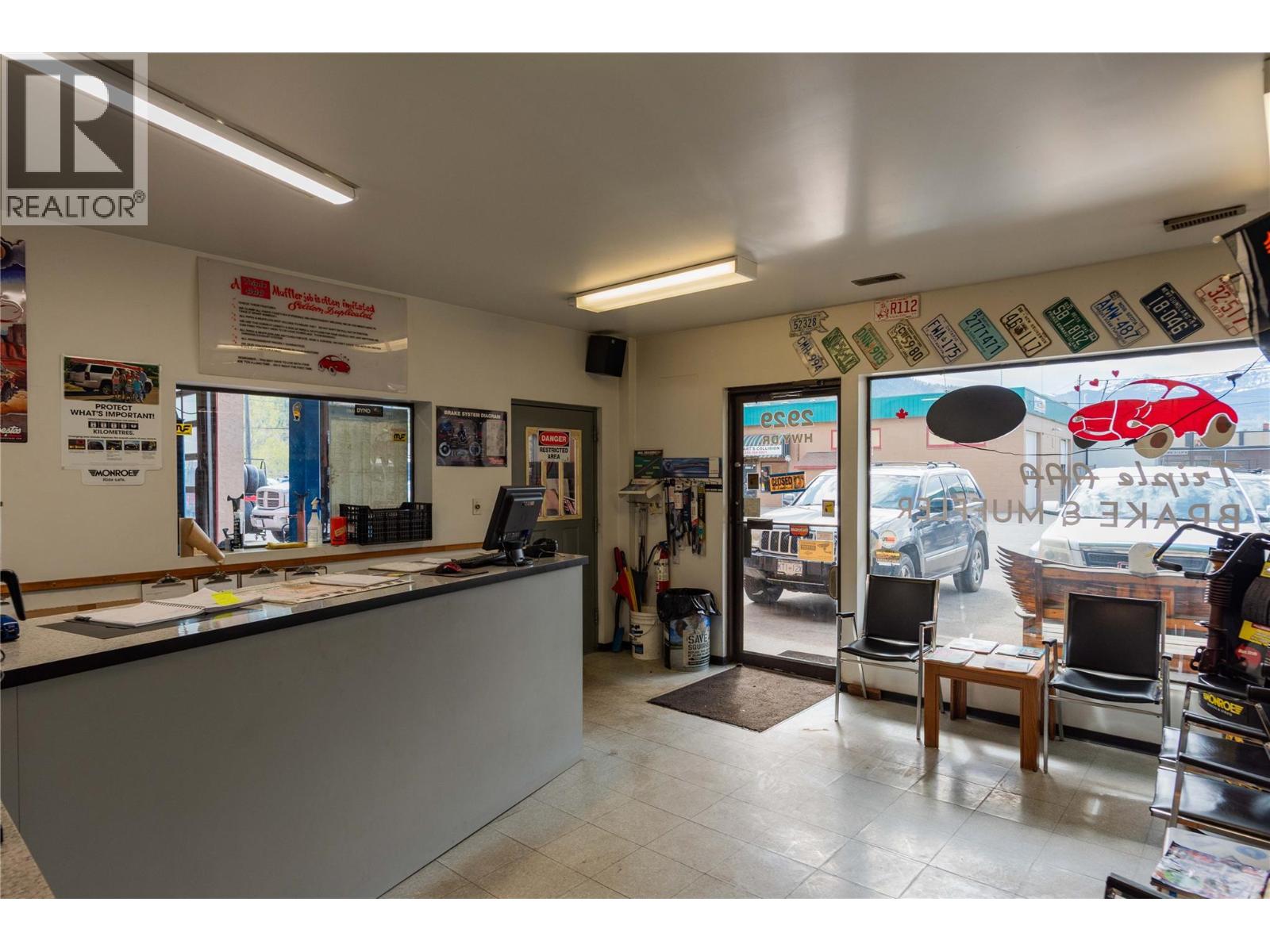 2929 Highway Drive, Trail