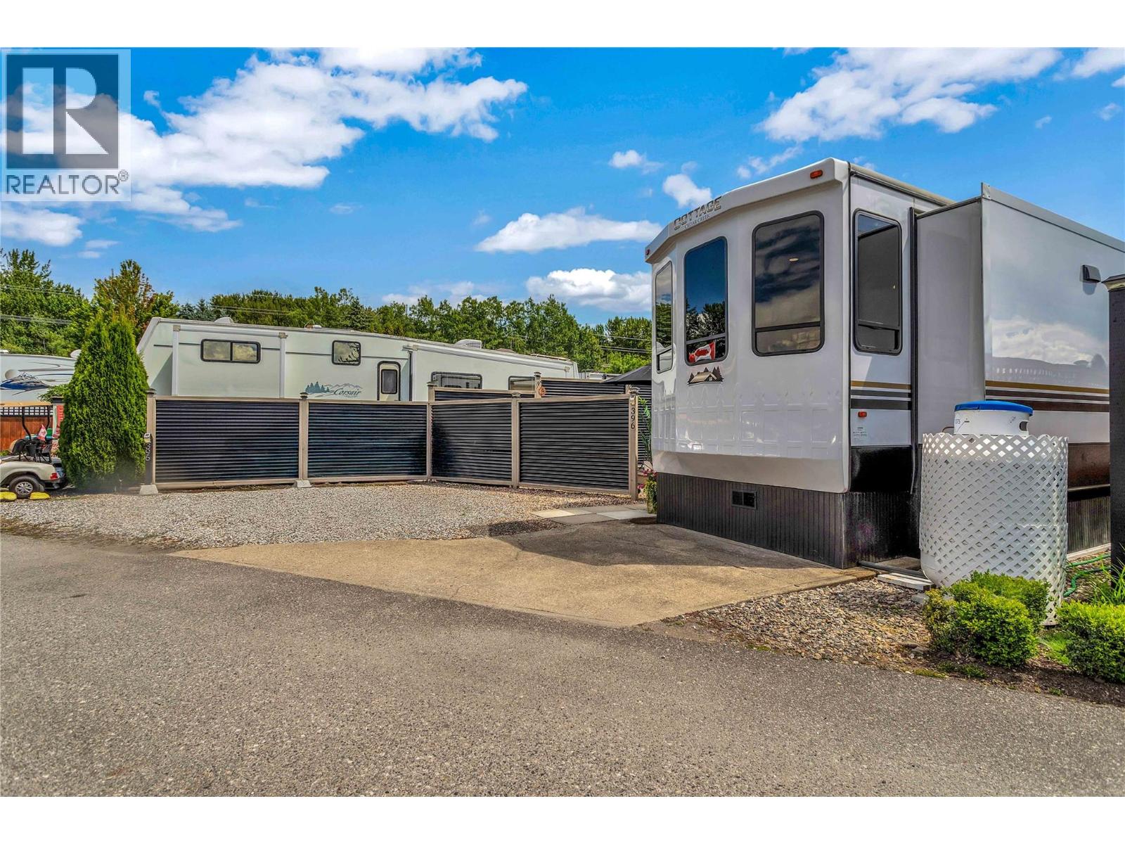 415 Commonwealth Road Unit# 396 Lot# 396, Lake Country