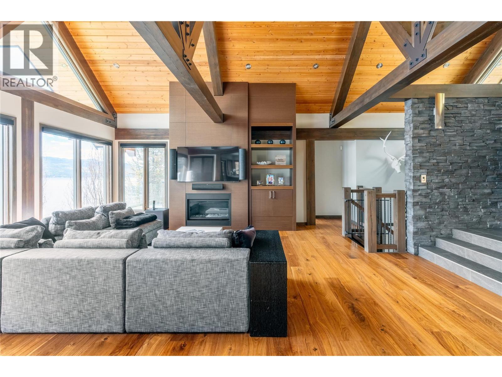 8200 Squilax Anglemont Road Unit# 7, Anglemont