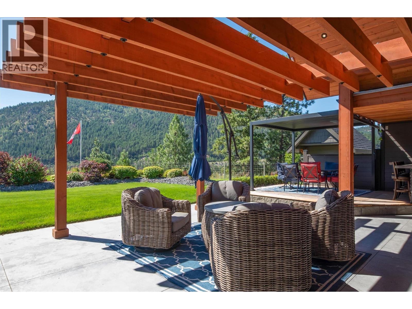 4495 Maxwell Road, Peachland