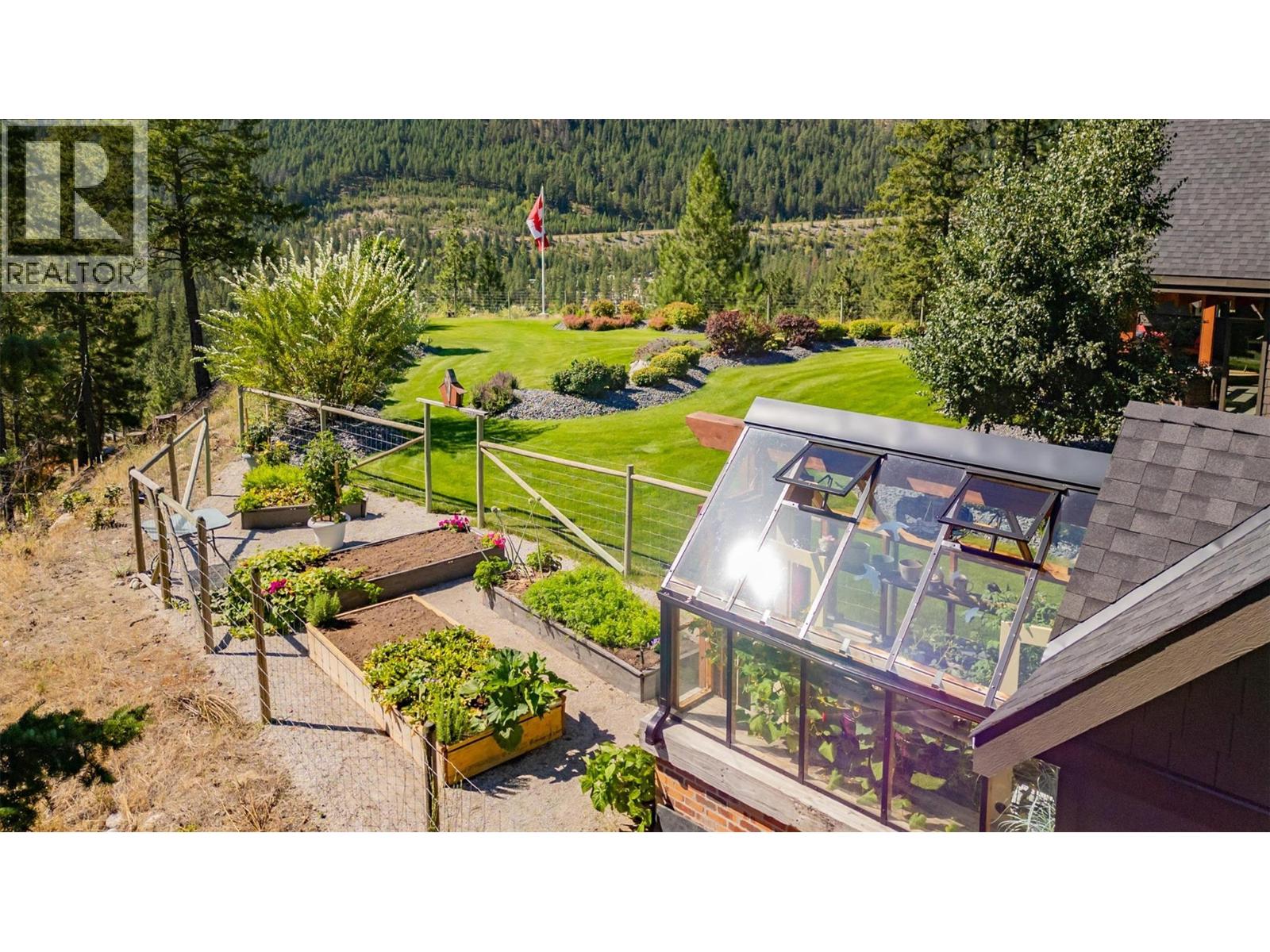 4495 Maxwell Road, Peachland