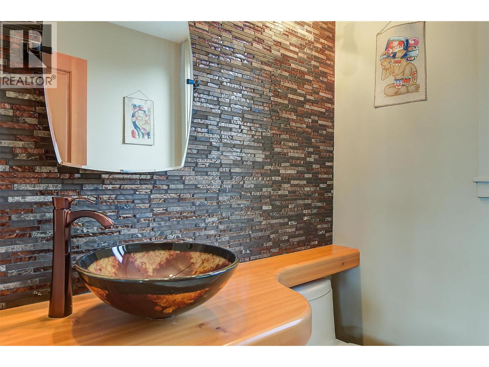 4495 Maxwell Road, Peachland