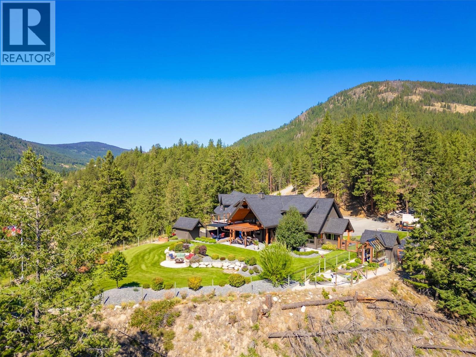 4495 Maxwell Road, Peachland