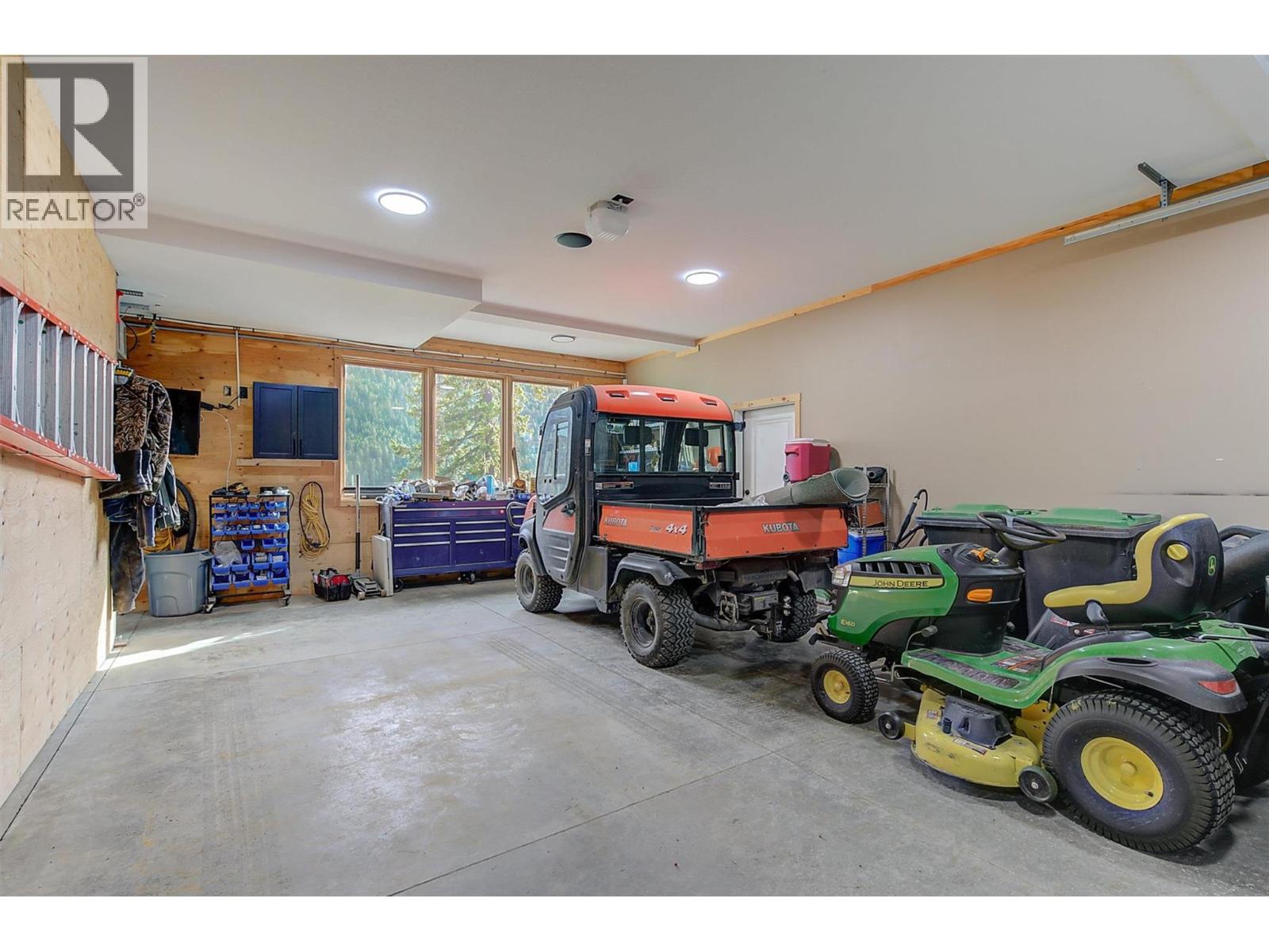 4495 Maxwell Road, Peachland