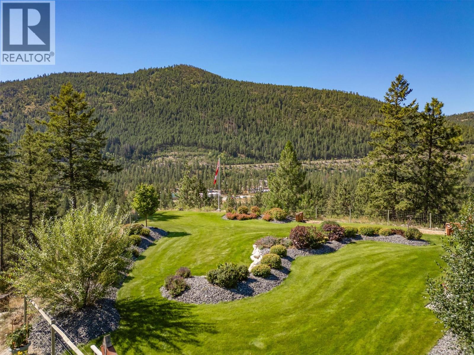 4495 Maxwell Road, Peachland