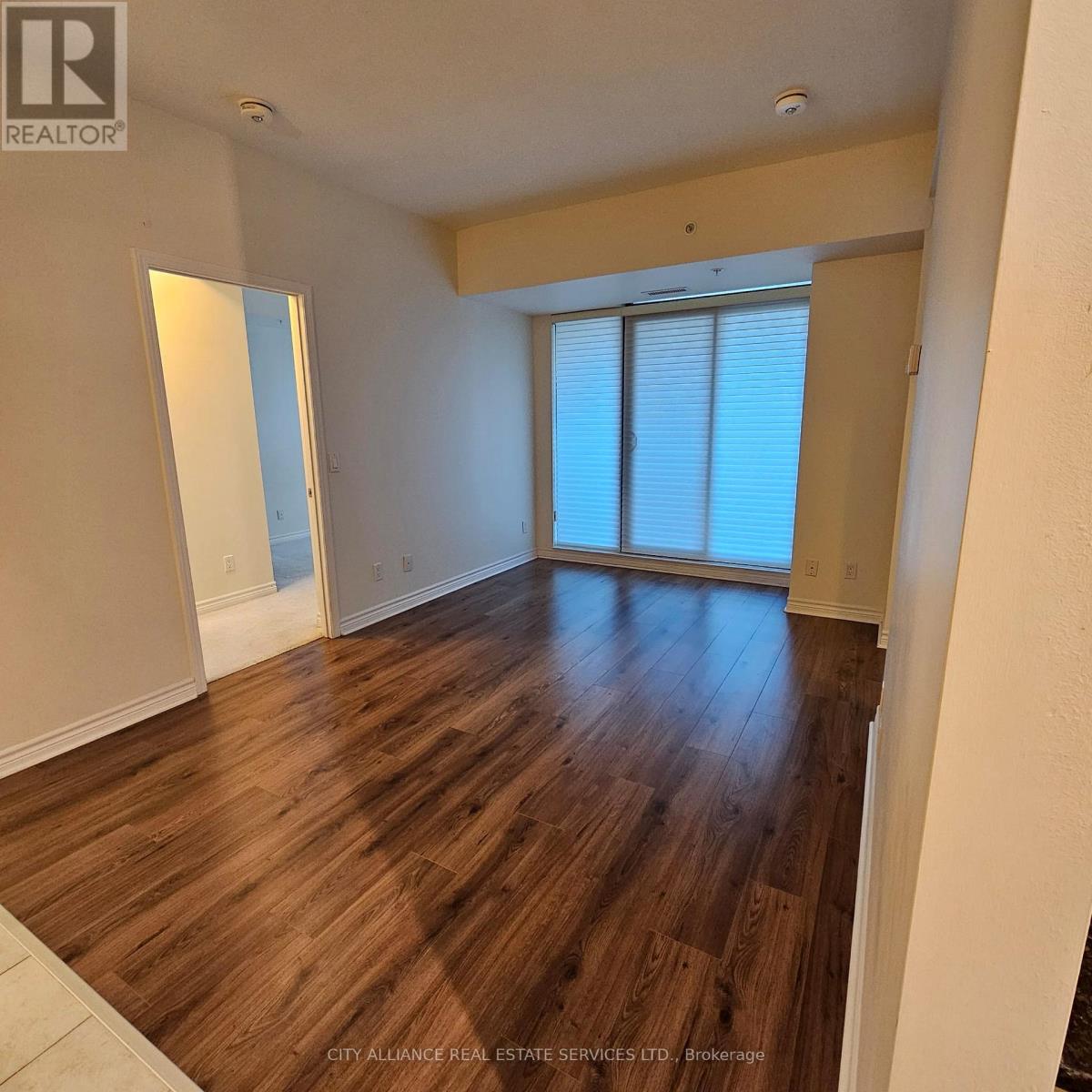#512 2522 KEELE STREET - 5