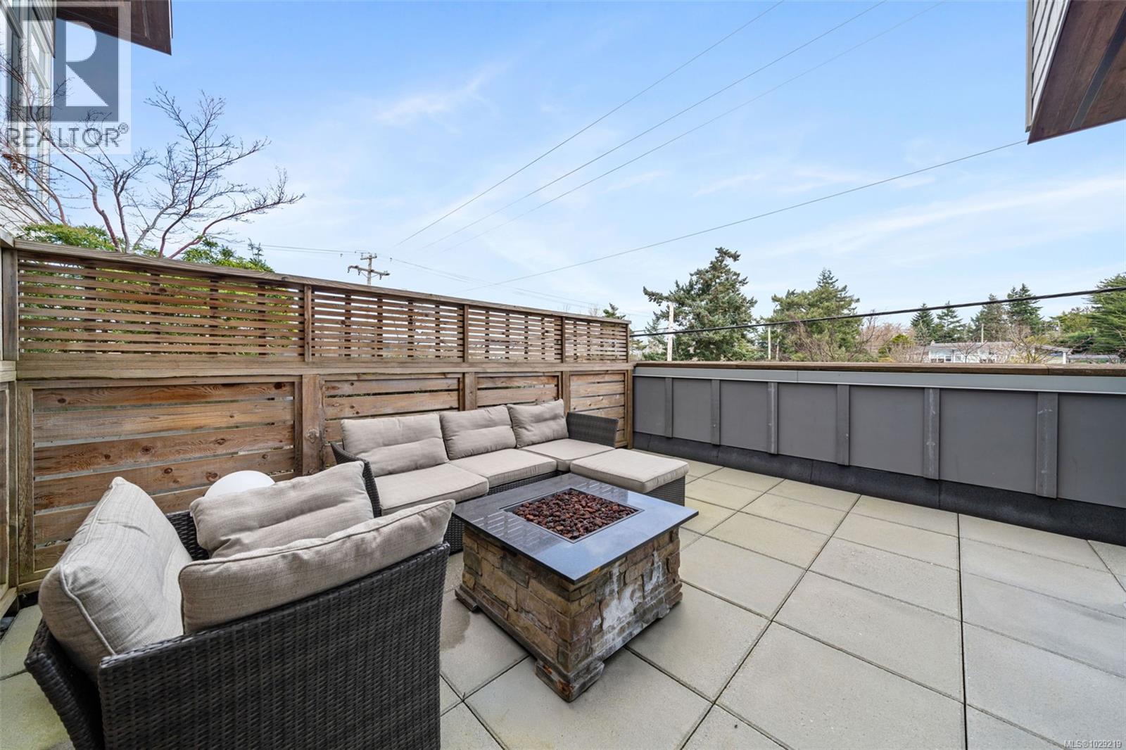 #104 4343 TYNDALL AVE - 13