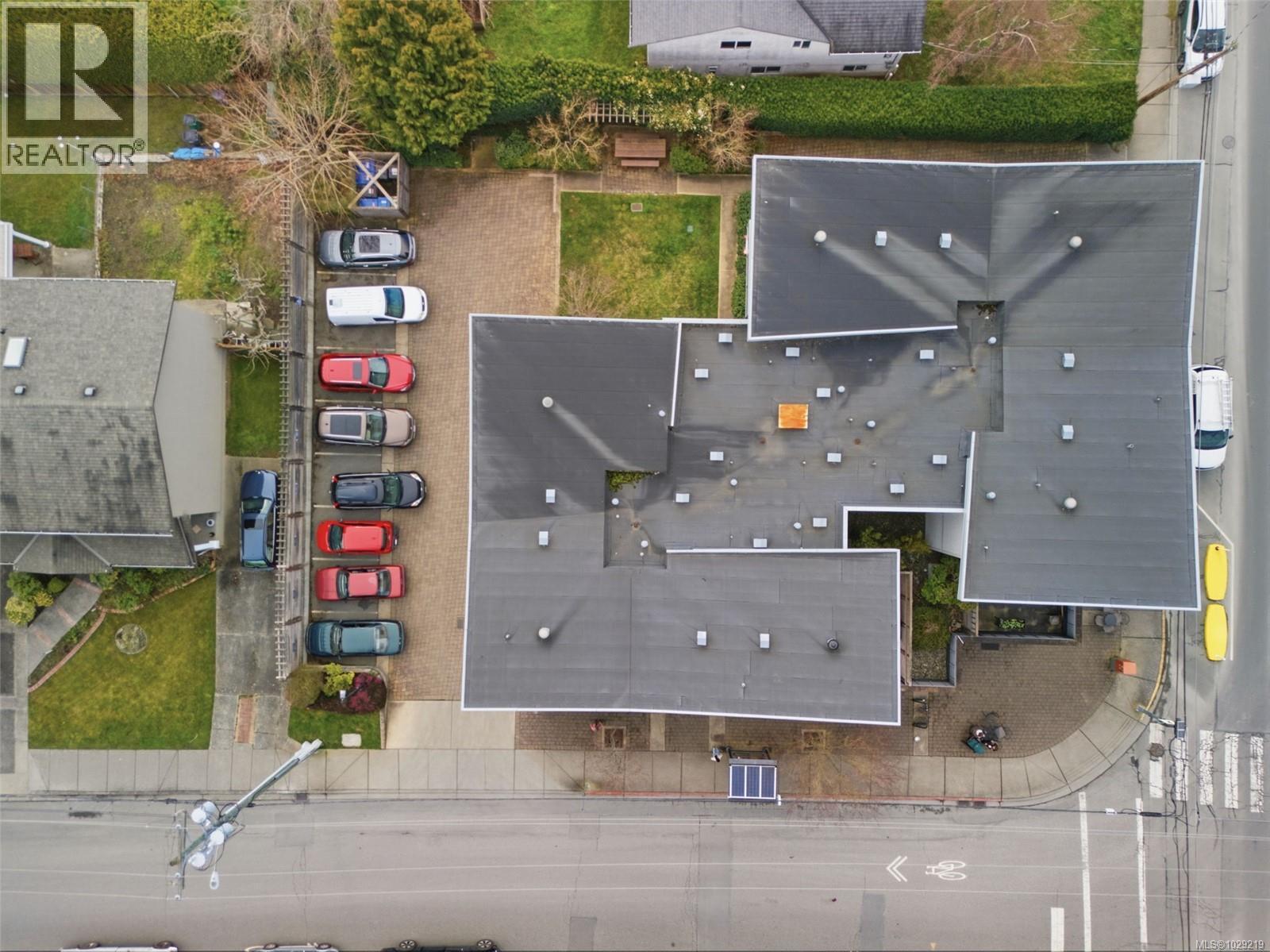 #104 4343 TYNDALL AVE - 7