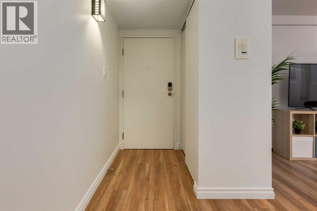 Single Family House for Sale in   Elbow Drive SW Canyon Meadows Calgary 