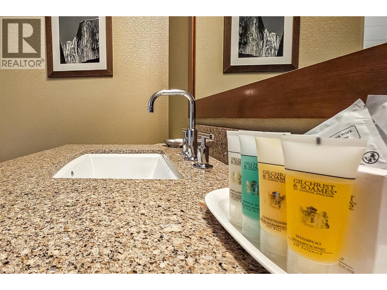 2950 Camozzi Road Unit# 1212, Revelstoke