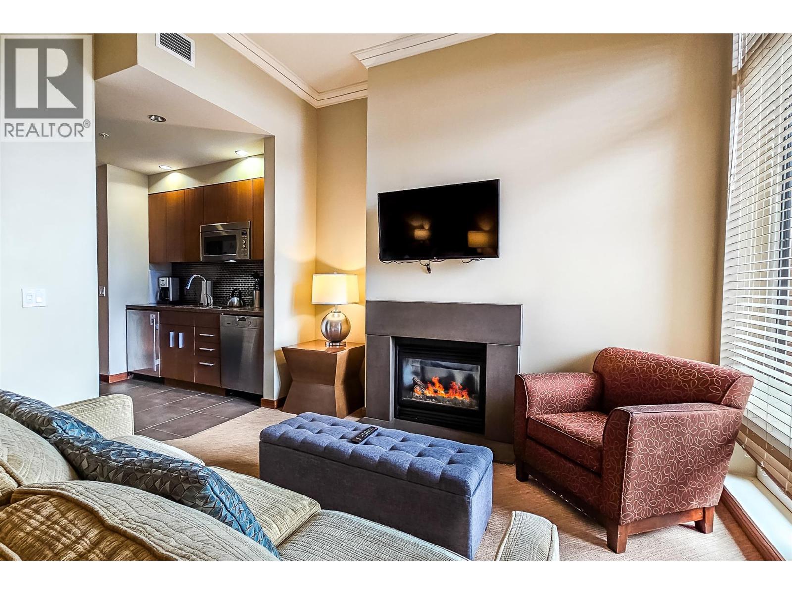 #1212 2950 Camozzi Road - 2