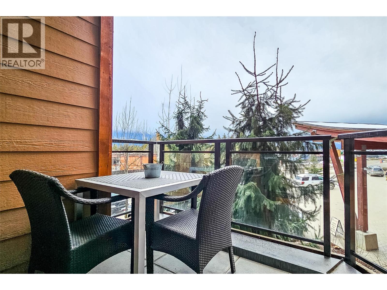 2950 Camozzi Road Unit# 1212, Revelstoke