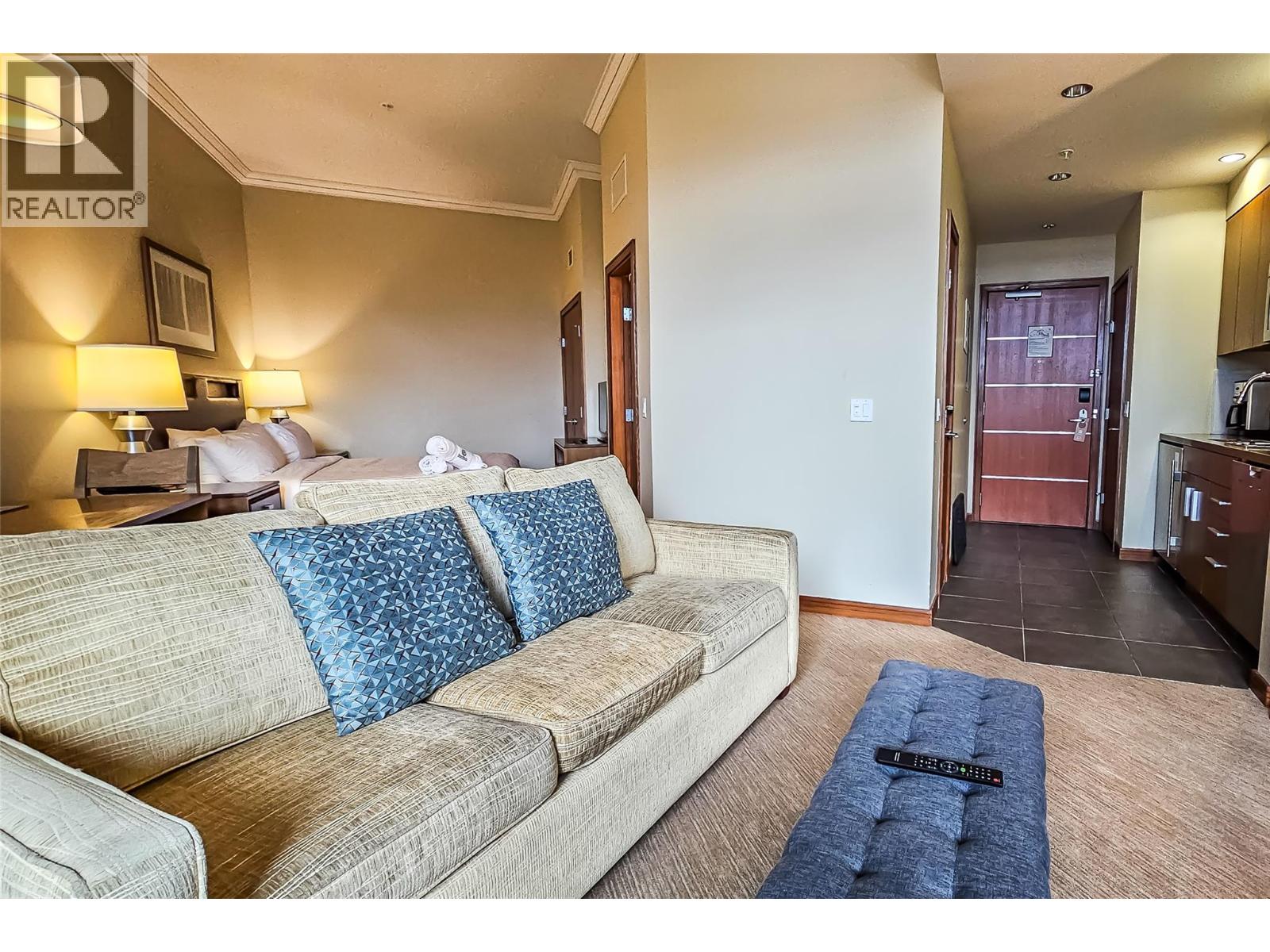 2950 Camozzi Road Unit# 1212, Revelstoke