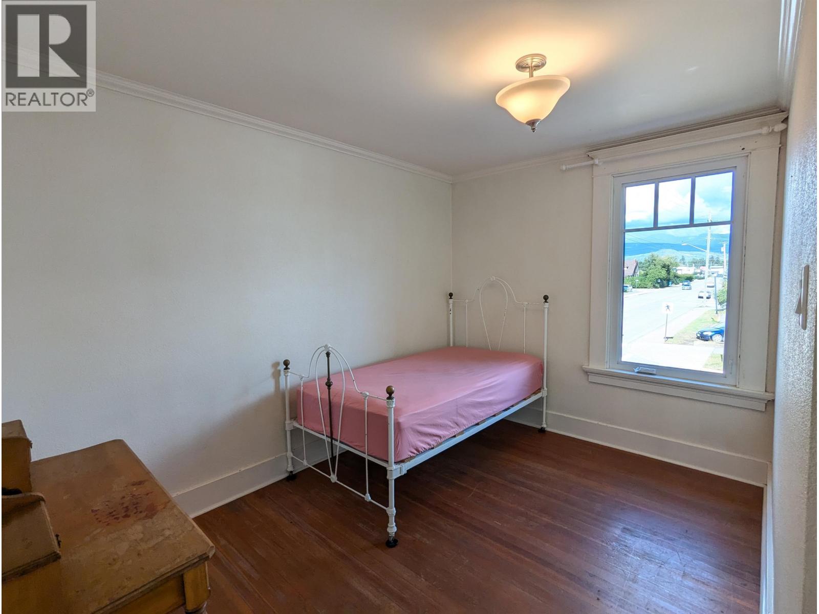 3891 BROADWAY Avenue, Smithers