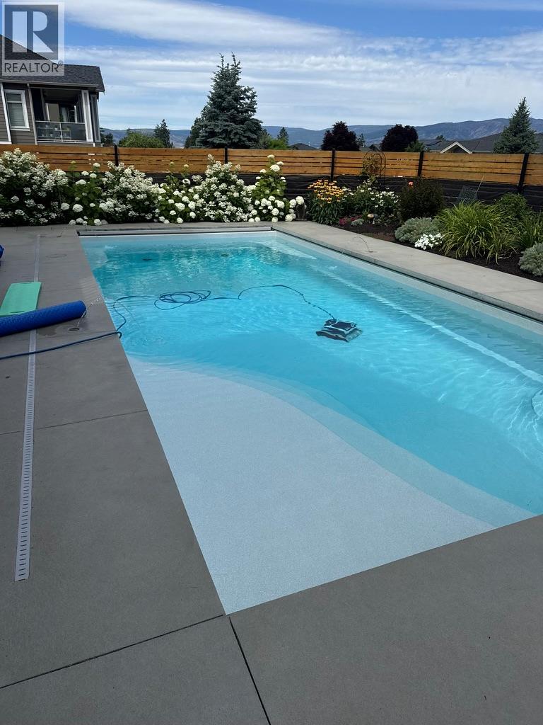 667 Devonian Avenue, Kelowna