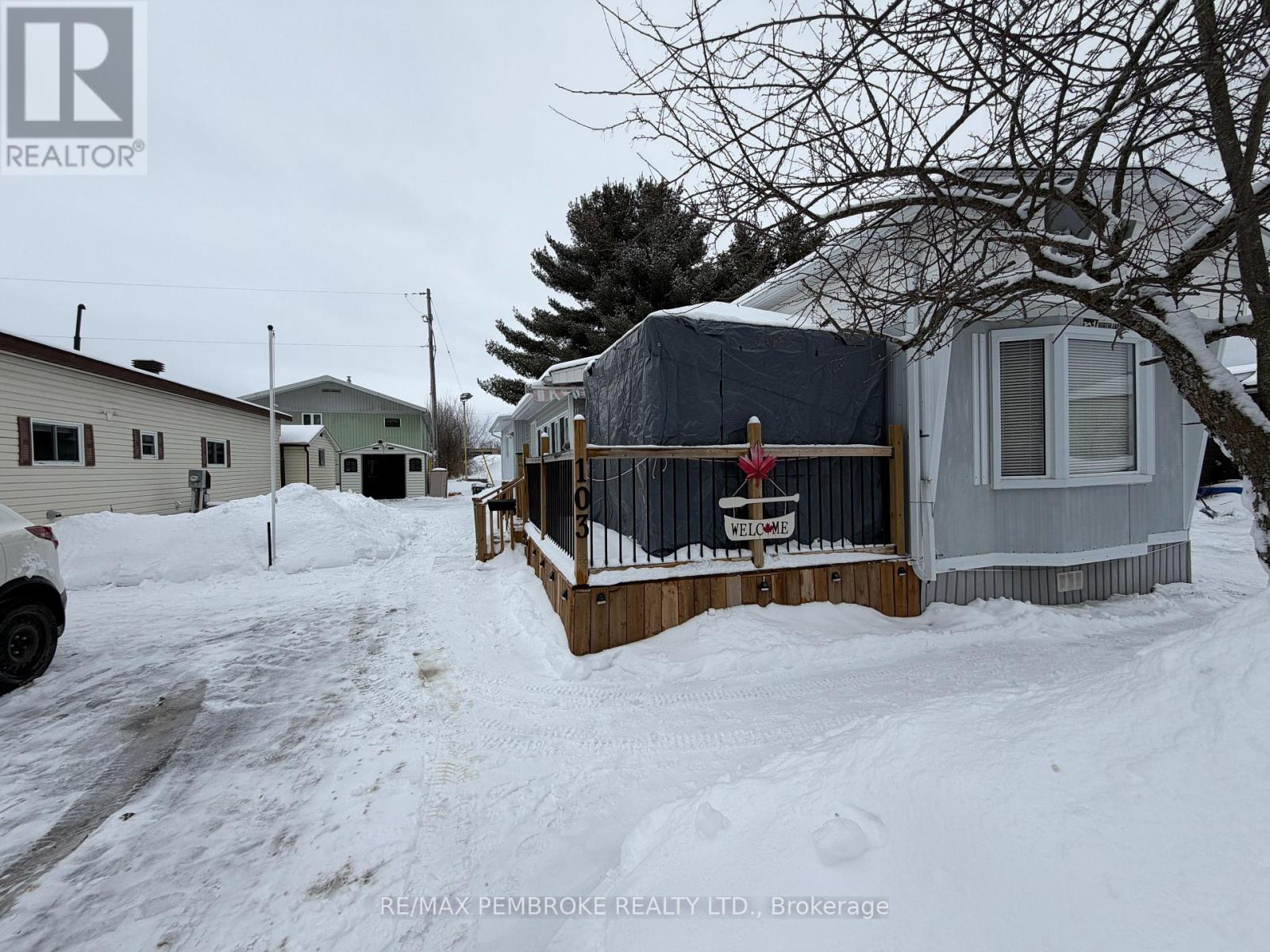 103 PINEHURST ESTATES