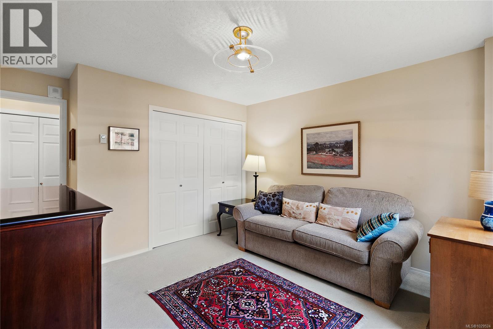 206 9919 Fourth Street, Sidney