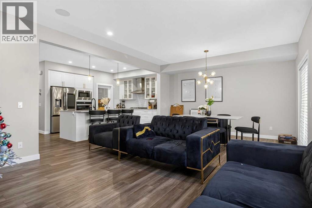 Single Family House for Sale in  Belmont Manor SW Belmont Calgary 