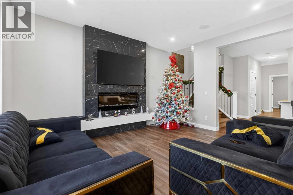 Single Family House for Sale in  Belmont Manor SW Belmont Calgary 