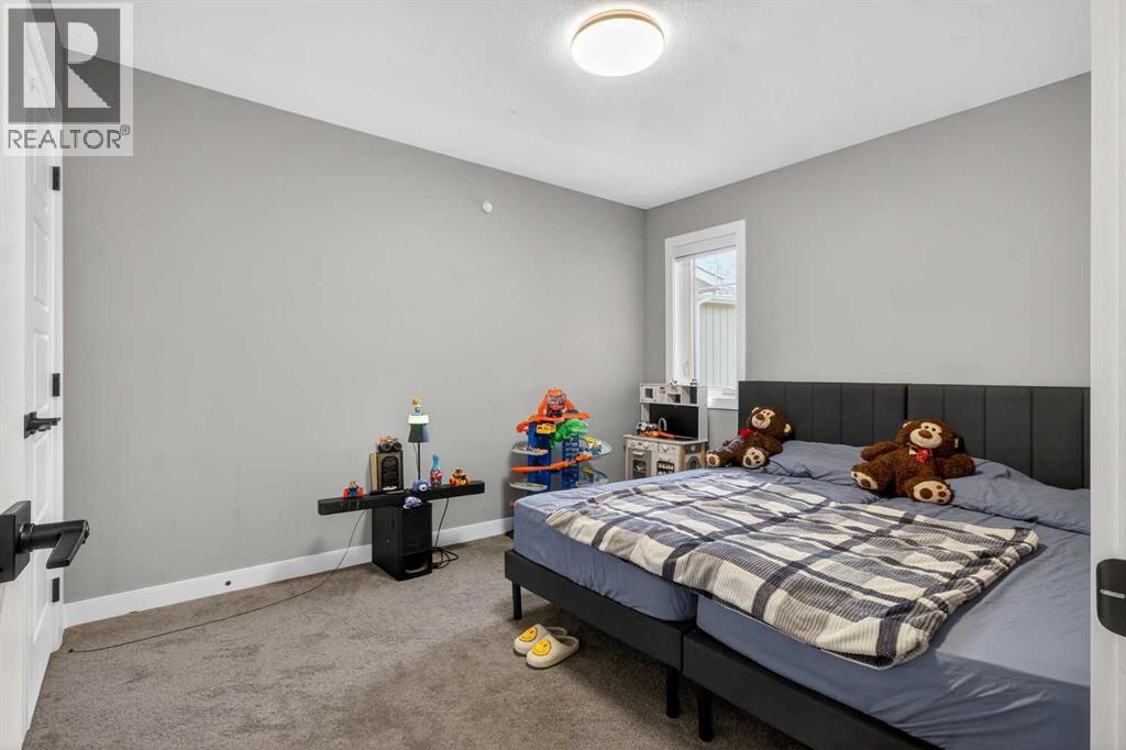 Single Family House for Sale in  Belmont Manor SW Belmont Calgary 