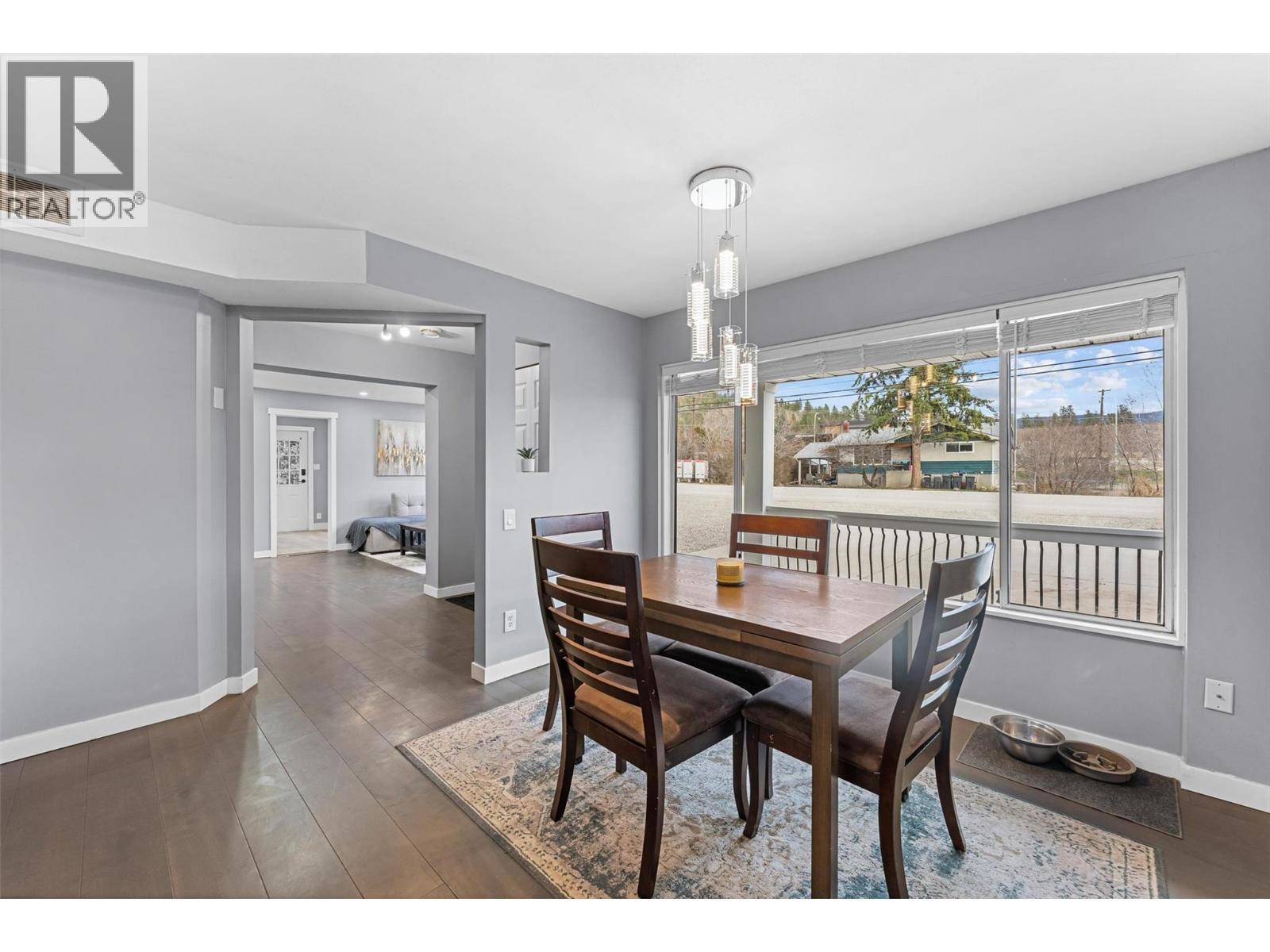  482 Snowsell Street North, Kelowna