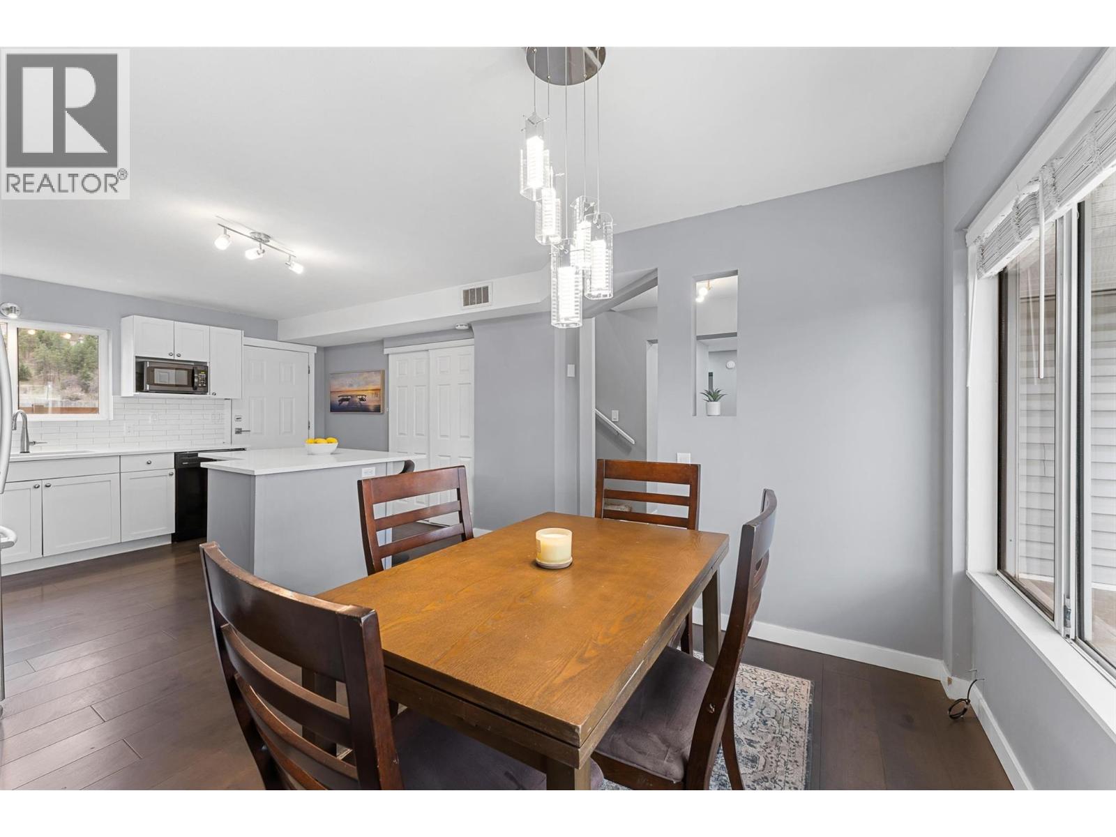  482 Snowsell Street North, Kelowna