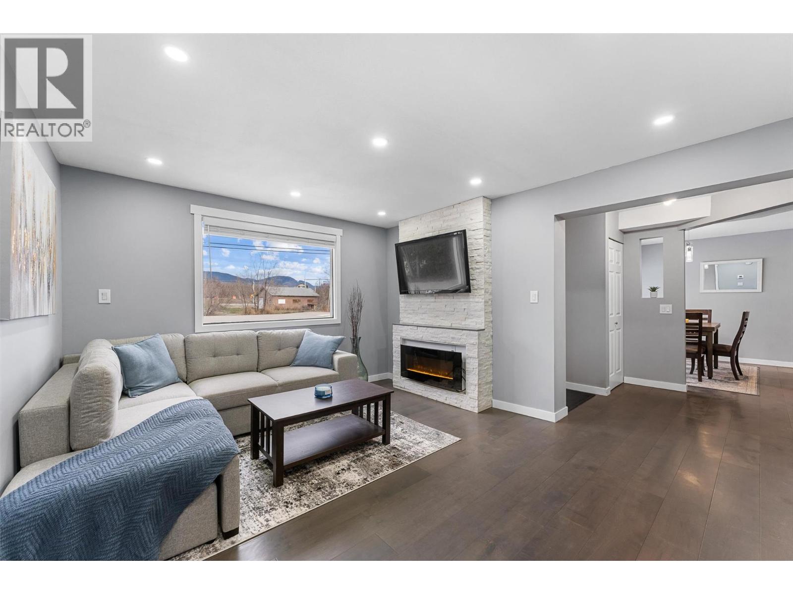  482 Snowsell Street North, Kelowna