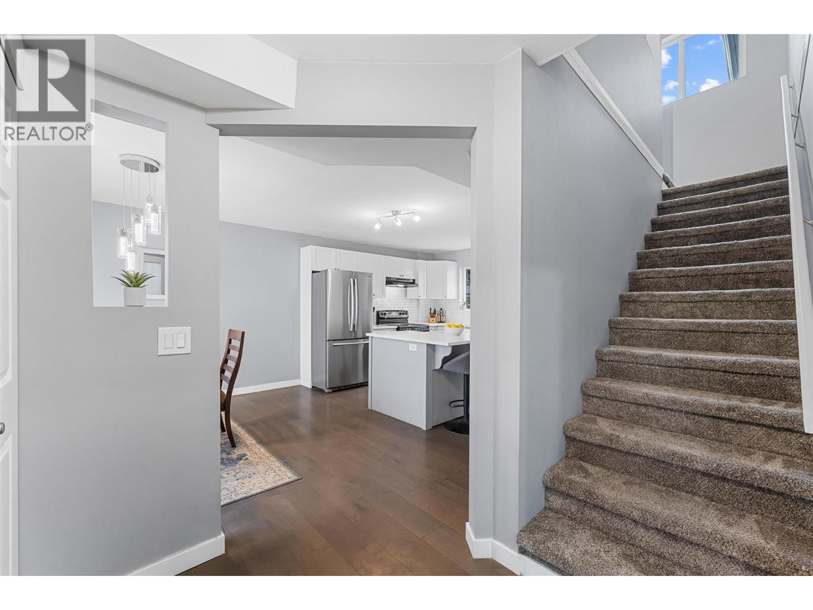  482 Snowsell Street North, Kelowna