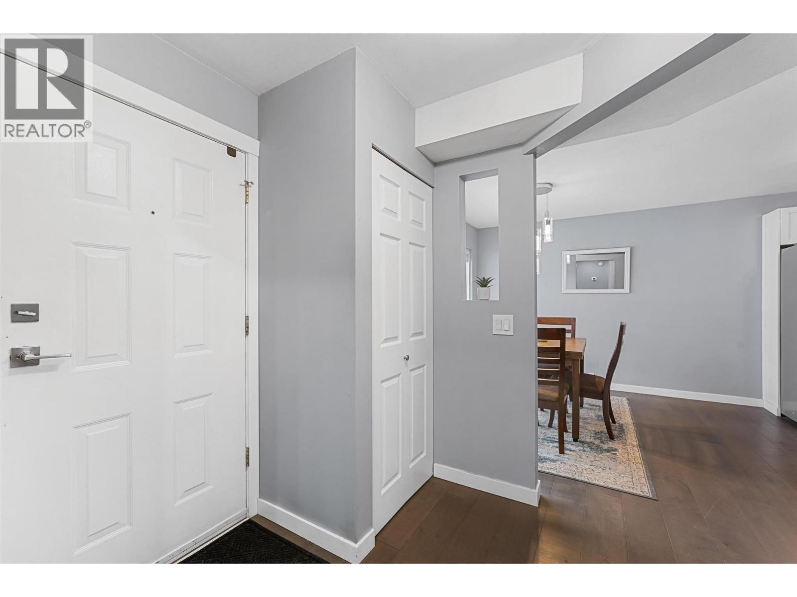  482 Snowsell Street North, Kelowna