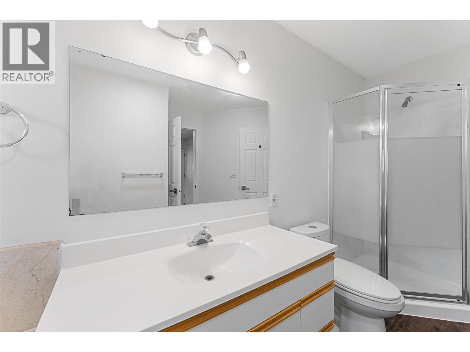  482 Snowsell Street North, Kelowna