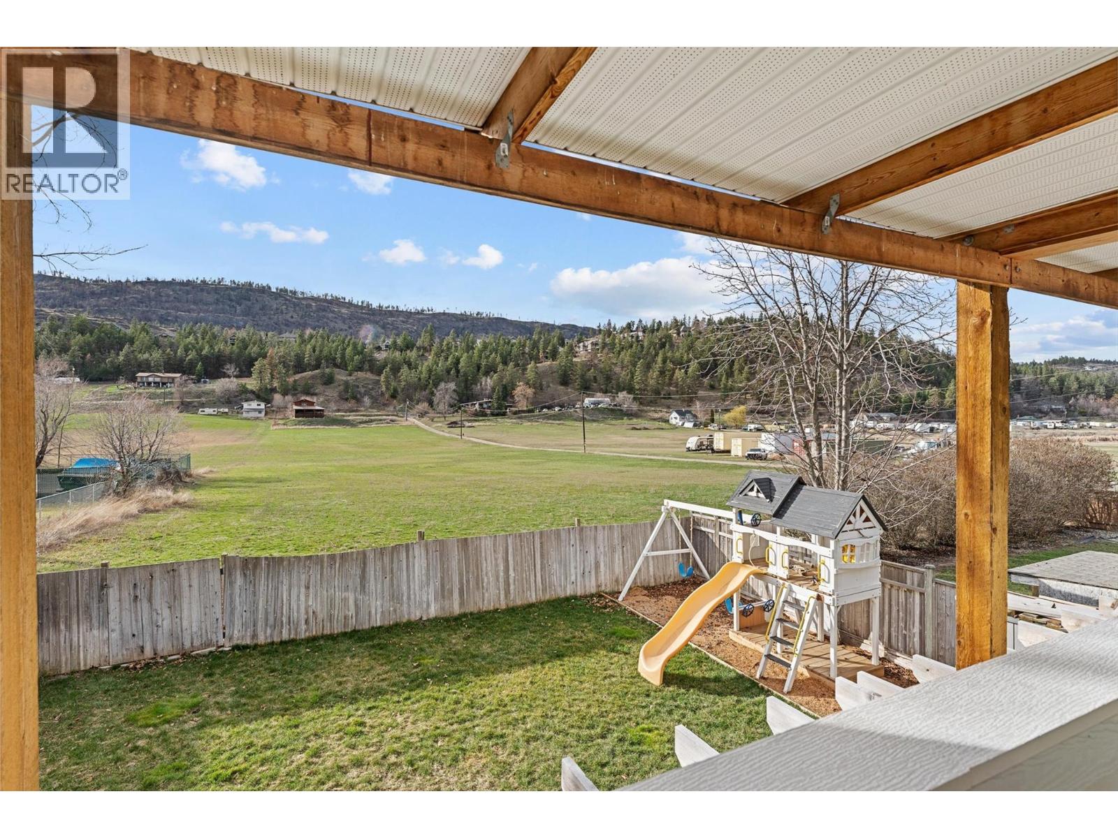  482 Snowsell Street North, Kelowna