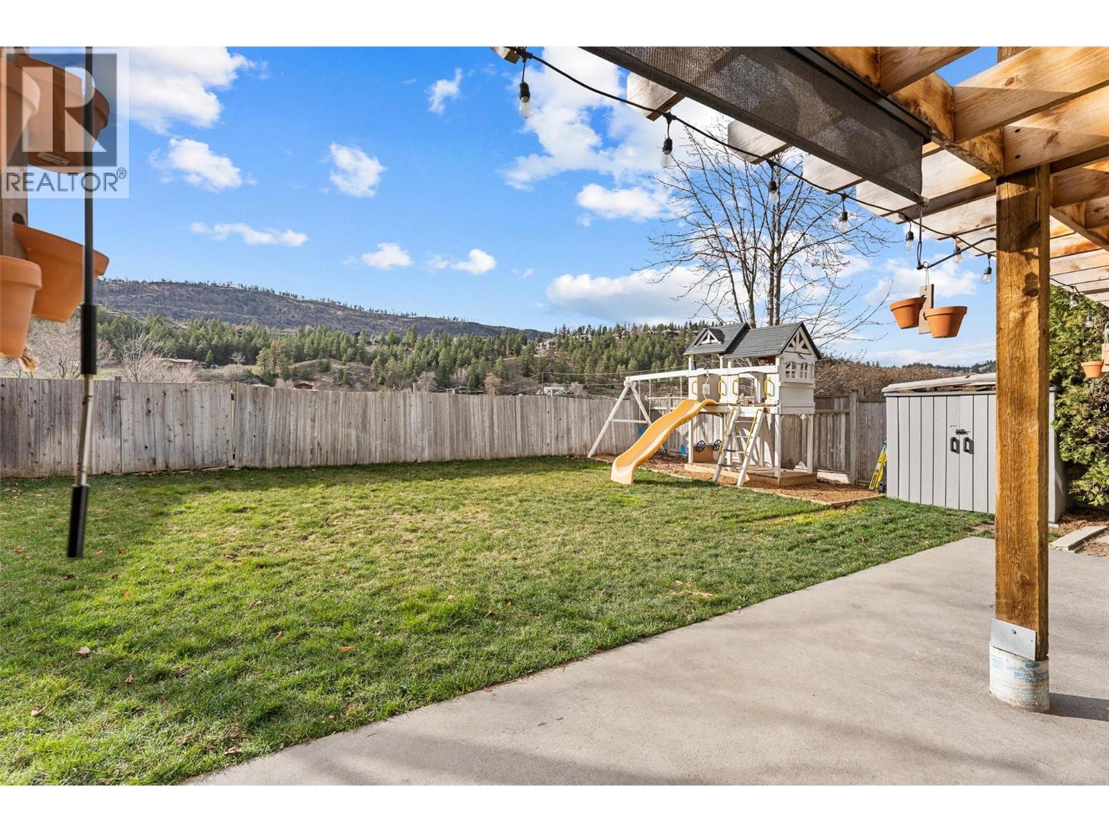  482 Snowsell Street North, Kelowna