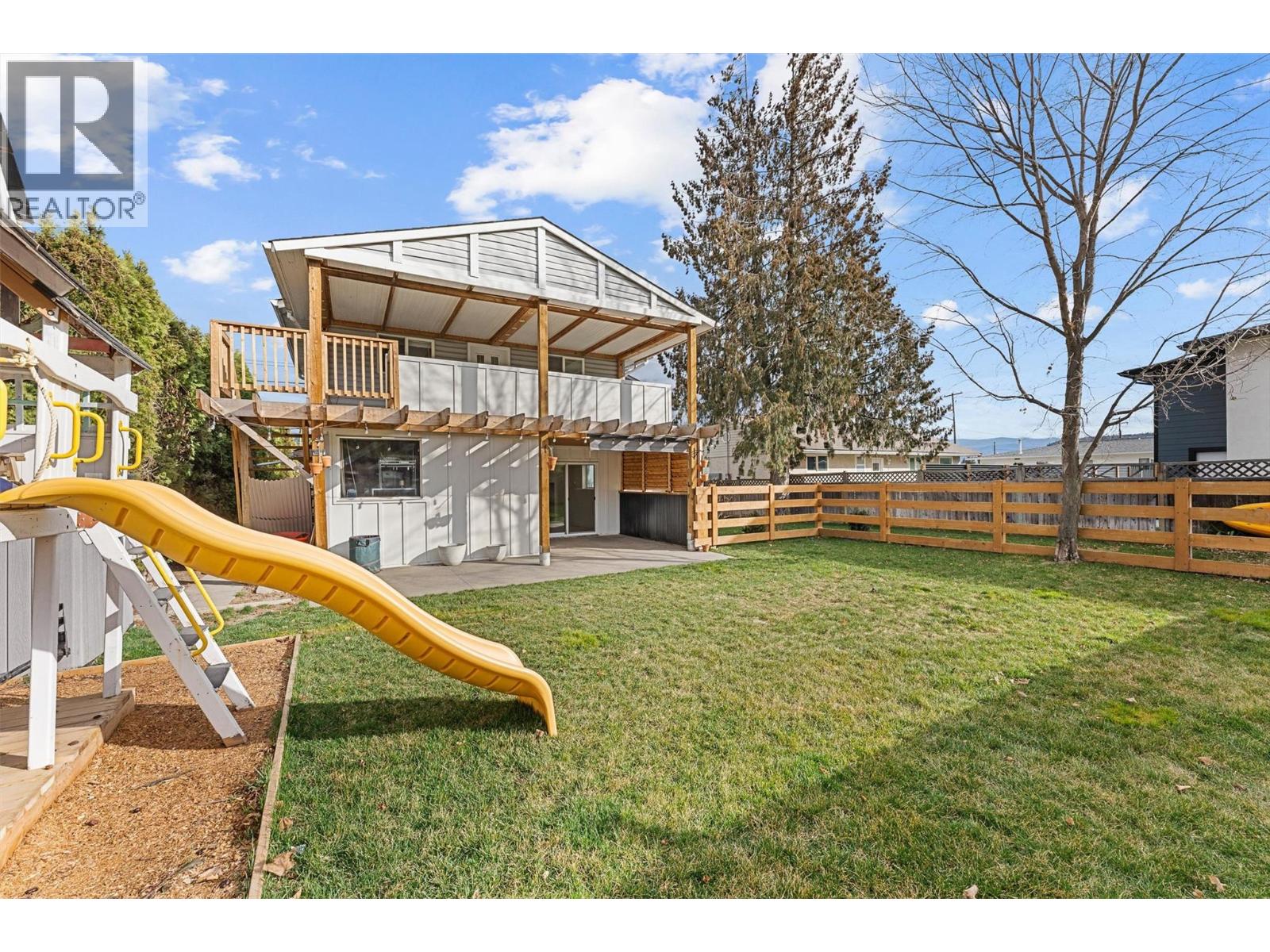  482 Snowsell Street North, Kelowna