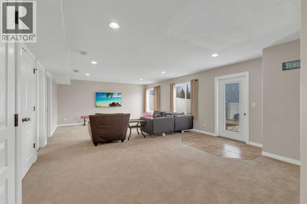 29 Emily Crescent, Lacombe